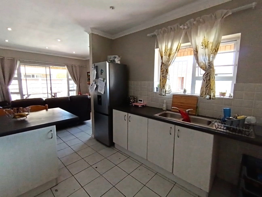 2 Bedroom Property for Sale in Parsonsvlei Eastern Cape